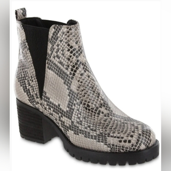 MIA Jody Snake Embossed Chelsea Boot SZ 7.5 - Picture 1 of 8